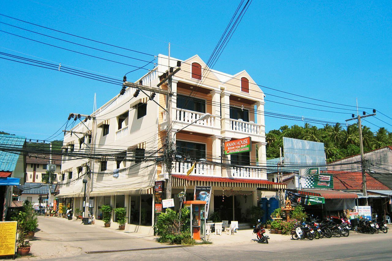 Anan House Hotel Phuket Exterior foto